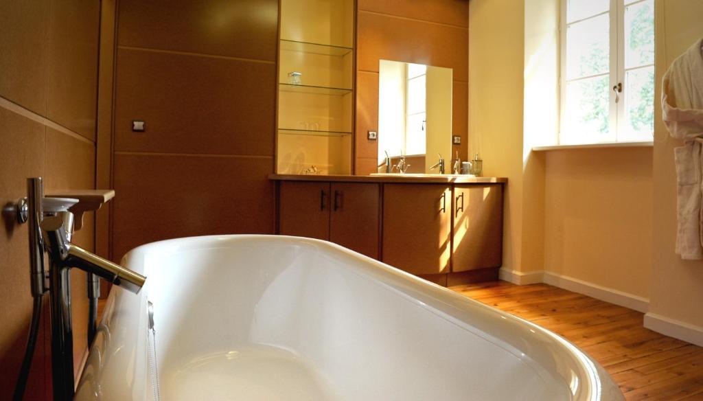 Saint-Jean-Bonnefonds Logis De Nantas B&B 객실 사진