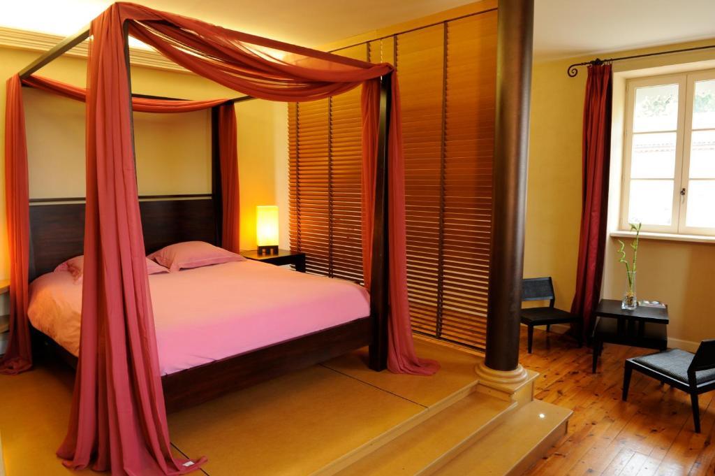 Saint-Jean-Bonnefonds Logis De Nantas B&B 객실 사진